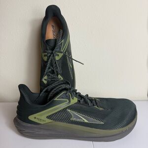 Altra Men’s Size 14 Torin 8 GTX Roomy Toe Box Road Shoe